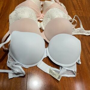 Jessica Simpson White and Pink Lace Bras